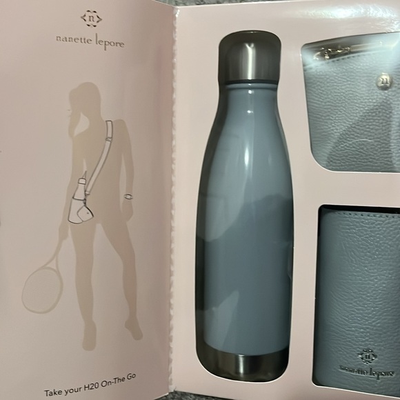 Nanette Lepore Athletic Accessory Set - Picture 5 of 8